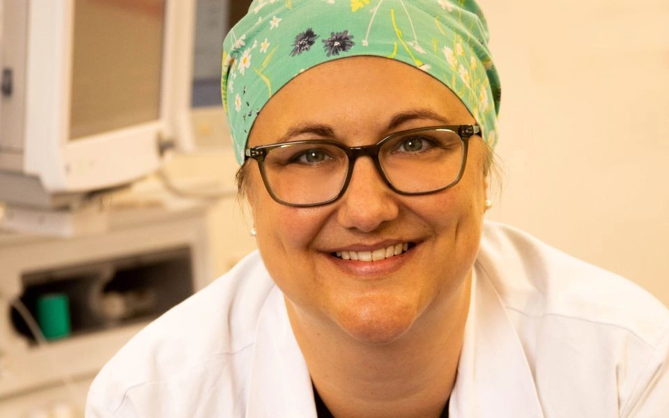Dr. Erin Thompson